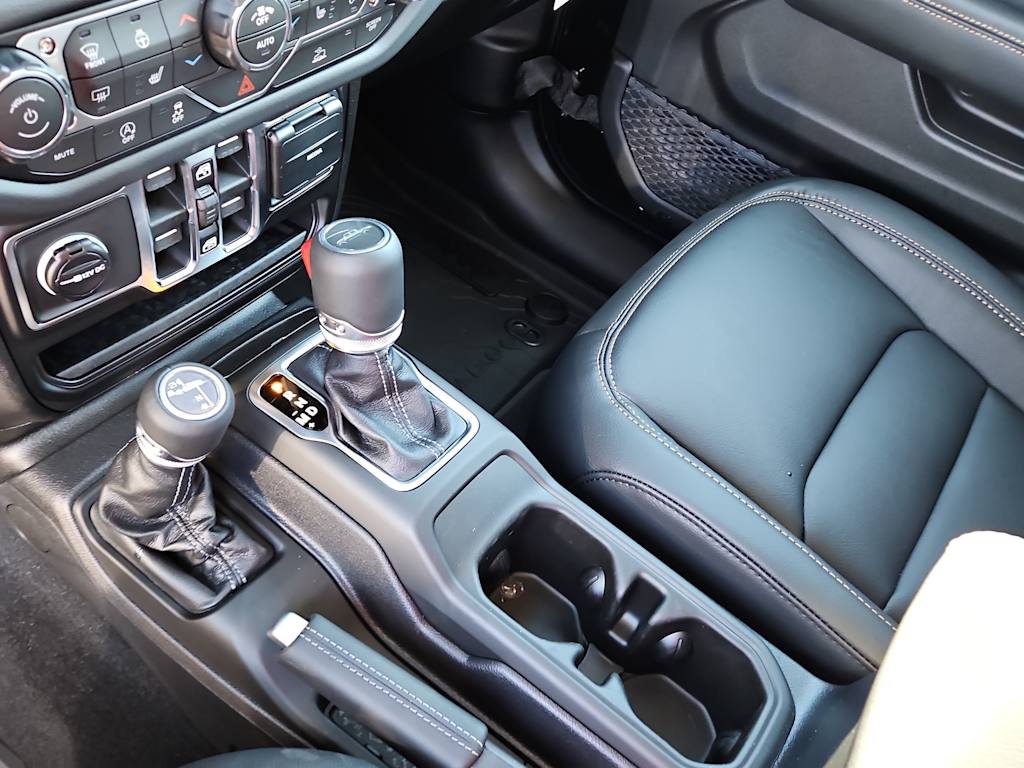 Thumbnail: 2026 Jeep Gladiator - 14