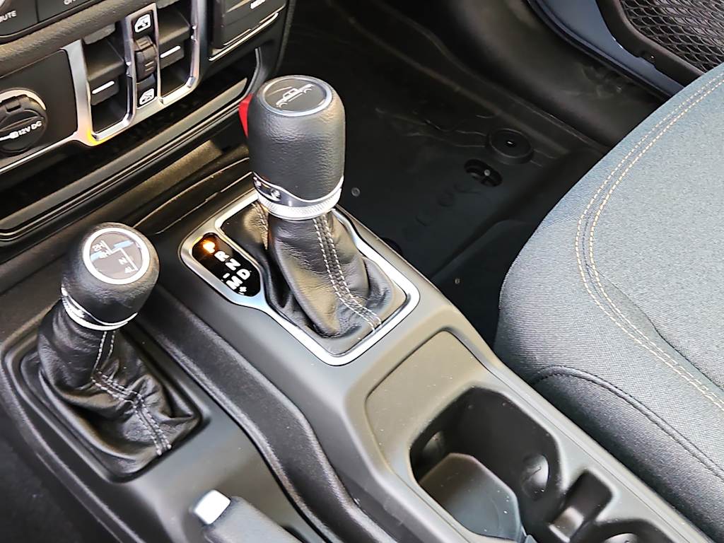 Thumbnail: 2026 Jeep Gladiator - 11