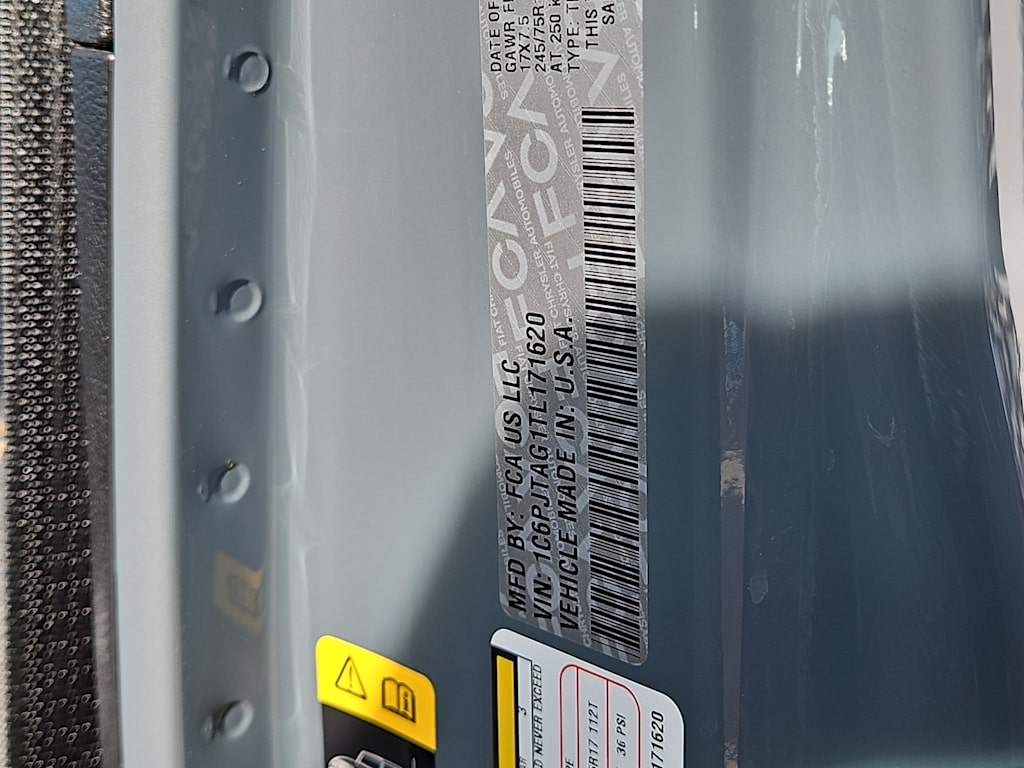 Thumbnail: 2026 Jeep Gladiator - 13