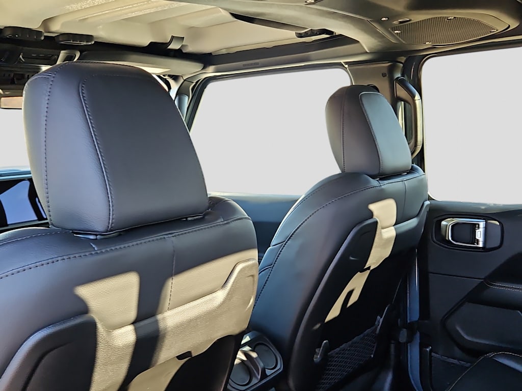 Thumbnail: 2026 Jeep Gladiator - 14