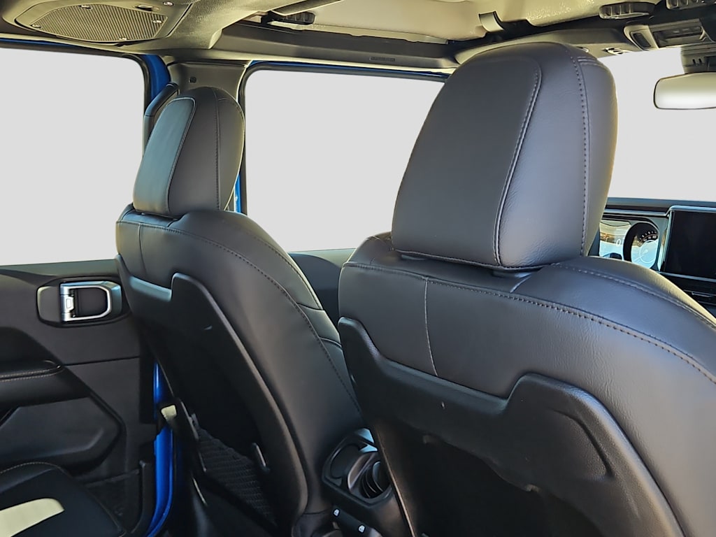 Thumbnail: 2026 Jeep Gladiator - 21