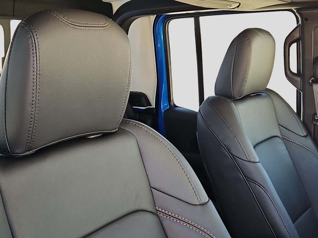 Thumbnail: 2026 Jeep Gladiator - 10