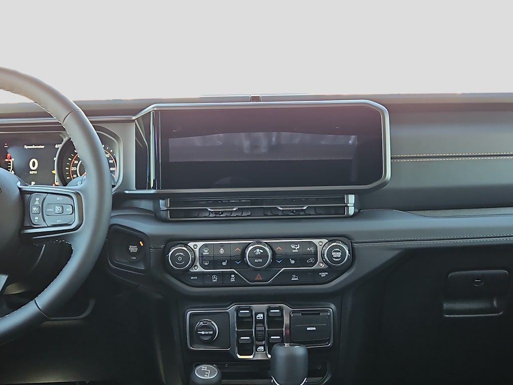 Thumbnail: 2026 Jeep Gladiator - 11