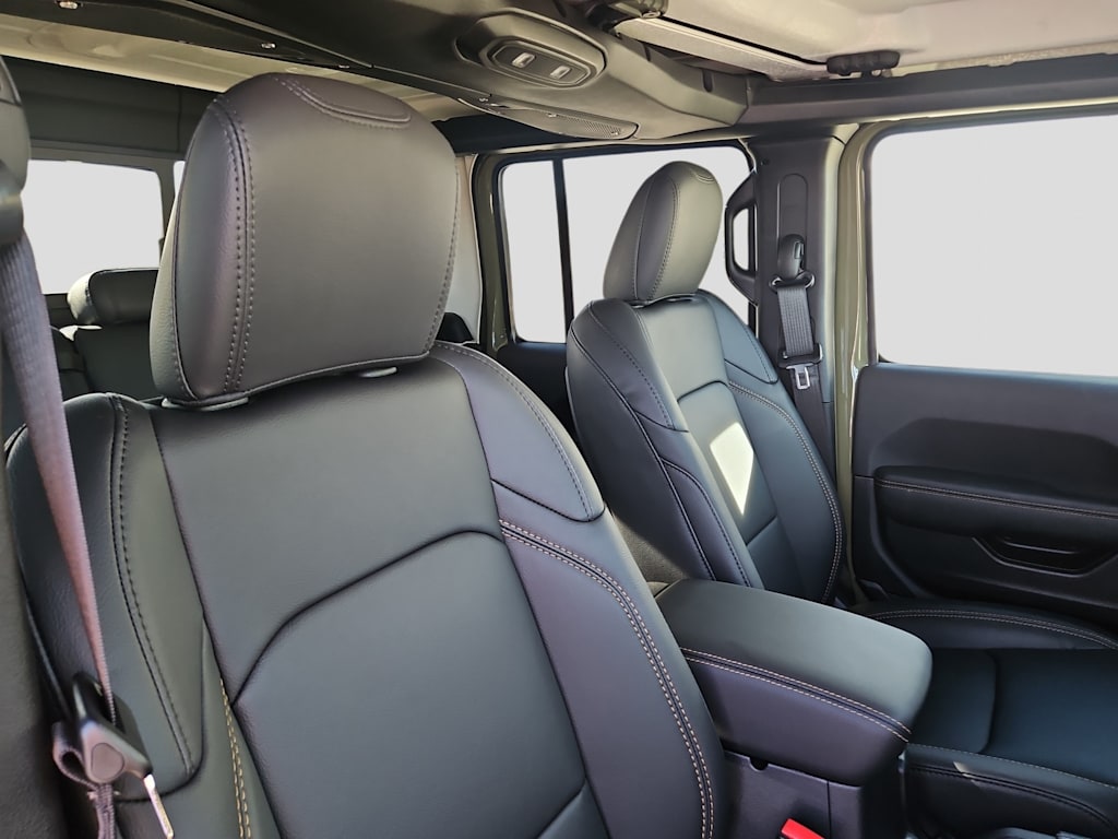 Thumbnail: 2026 Jeep Gladiator - 11