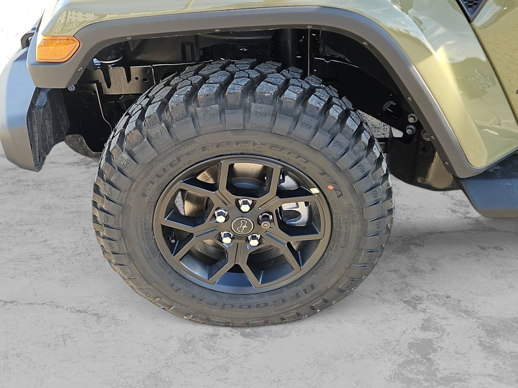 Thumbnail: 2026 Jeep Gladiator - 8