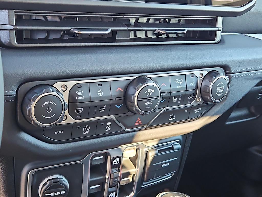 Thumbnail: 2026 Jeep Gladiator - 25