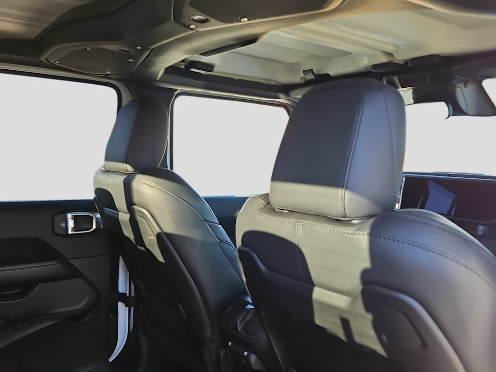 Thumbnail: 2026 Jeep Gladiator - 12