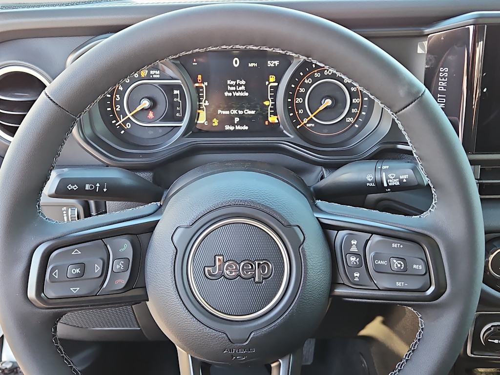 Thumbnail: 2026 Jeep Gladiator - 22