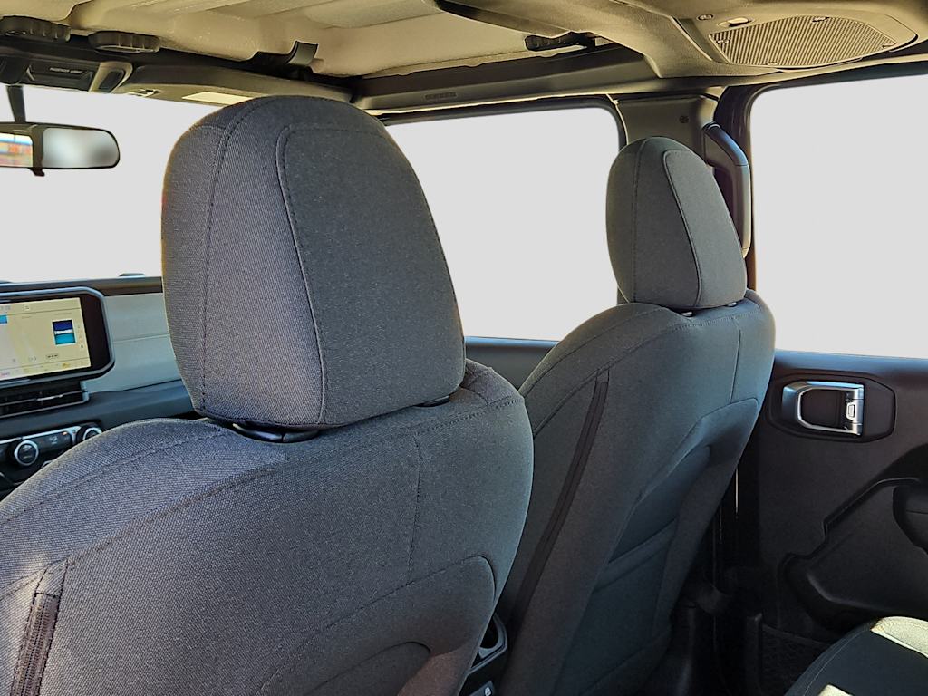 Thumbnail: 2026 Jeep Gladiator - 10