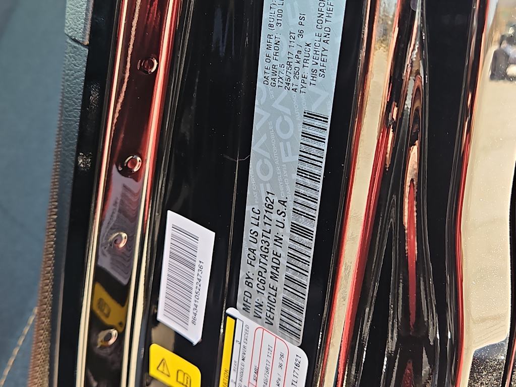 Thumbnail: 2026 Jeep Gladiator - 17