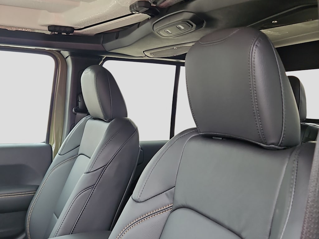 Thumbnail: 2026 Jeep Gladiator - 10