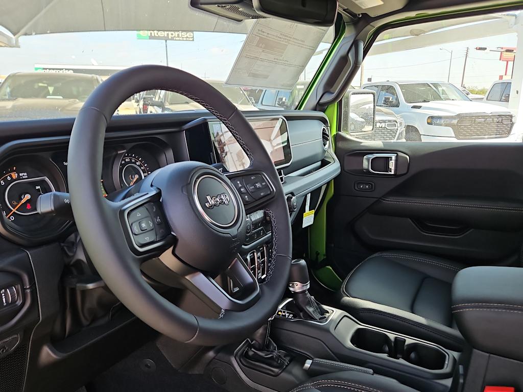 Thumbnail: 2025 Jeep Gladiator - 2