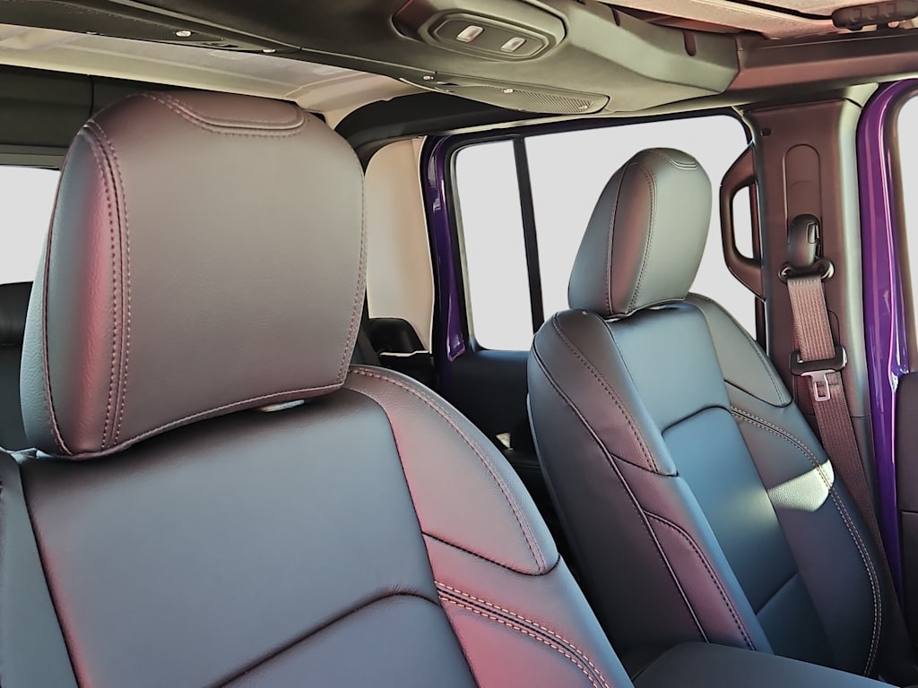 Thumbnail: 2026 Jeep Gladiator - 21