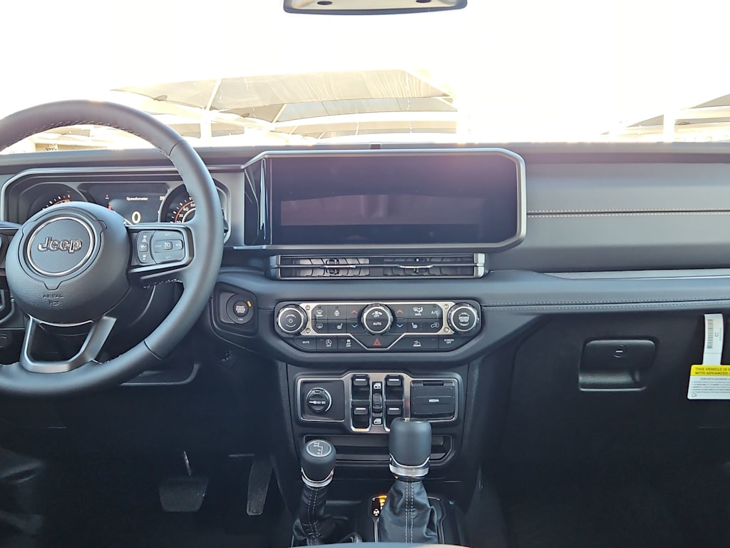 Thumbnail: 2026 Jeep Gladiator - 9