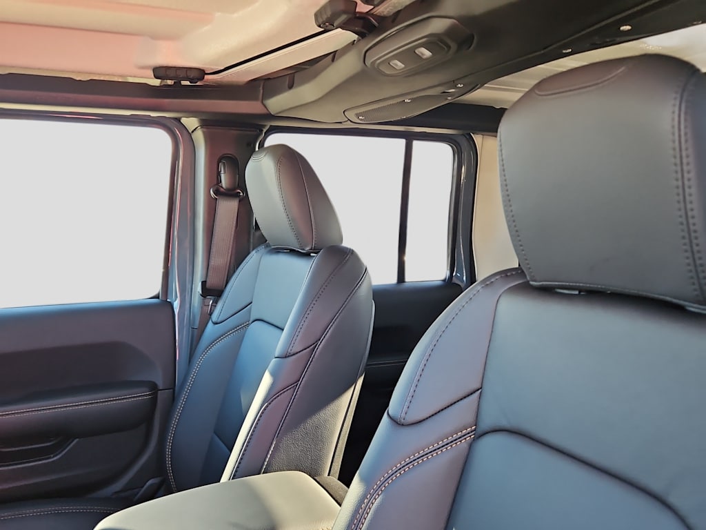 Thumbnail: 2026 Jeep Gladiator - 11