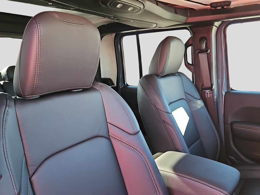 Thumbnail: 2026 Jeep Gladiator - 10