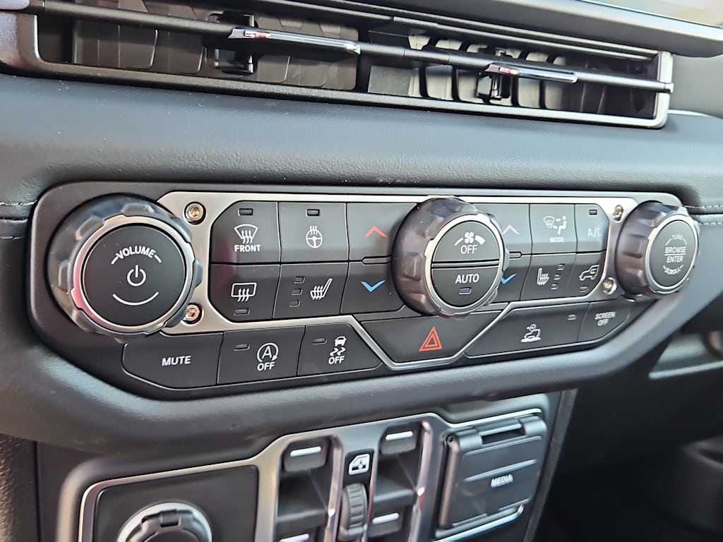 Thumbnail: 2026 Jeep Gladiator - 25