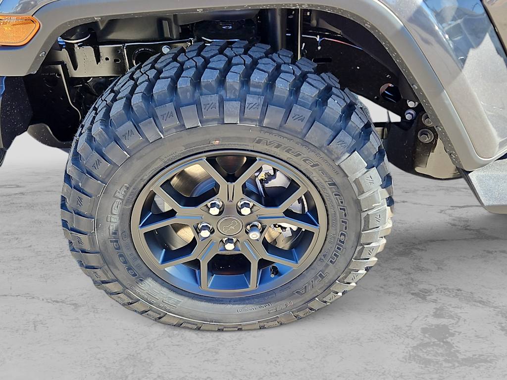 Thumbnail: 2026 Jeep Gladiator - 8