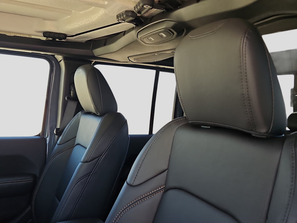 Thumbnail: 2026 Jeep Gladiator - 10