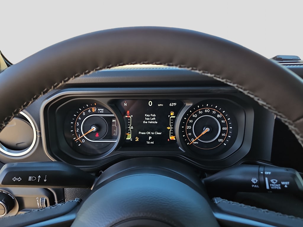 Thumbnail: 2026 Jeep Gladiator - 17