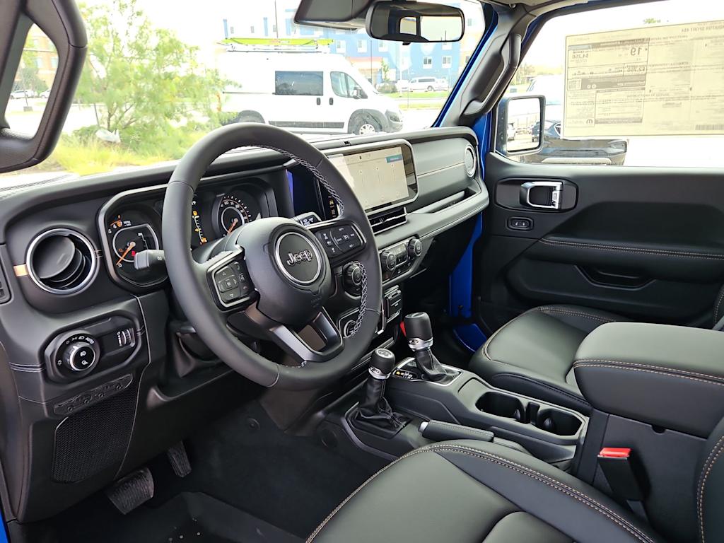 Thumbnail: 2025 Jeep Gladiator - 2