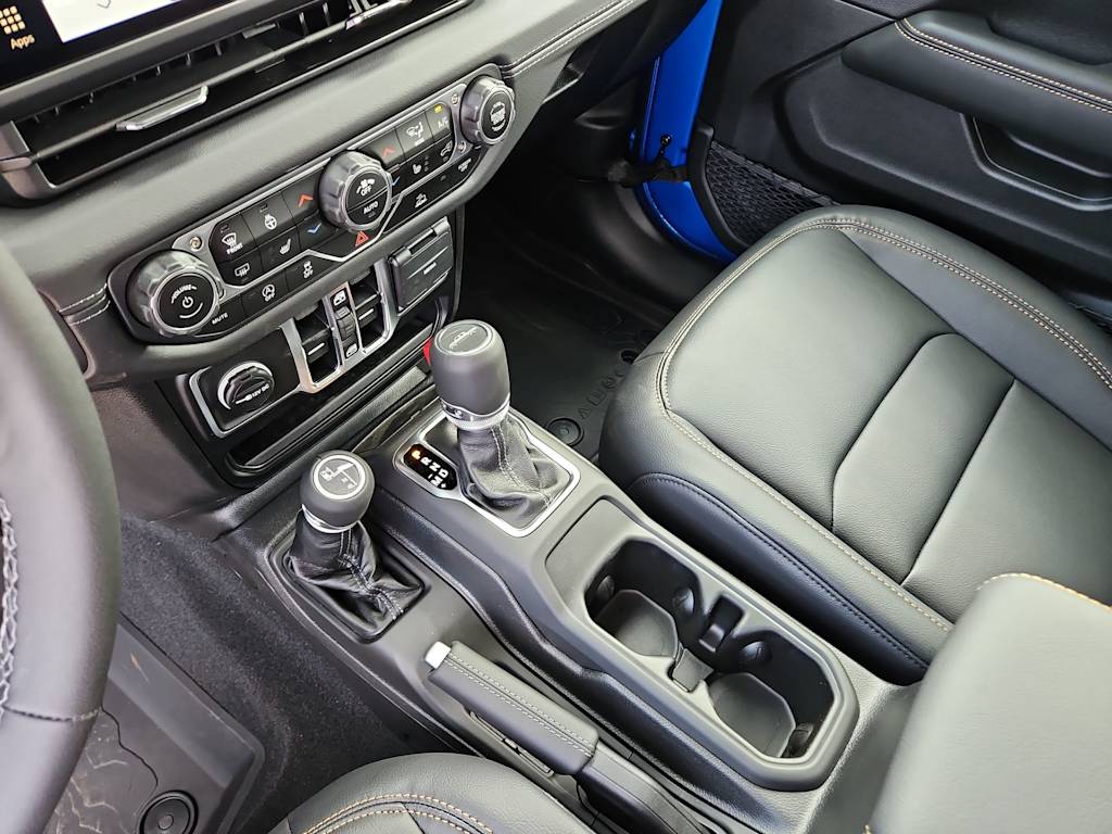 Thumbnail: 2025 Jeep Gladiator - 14