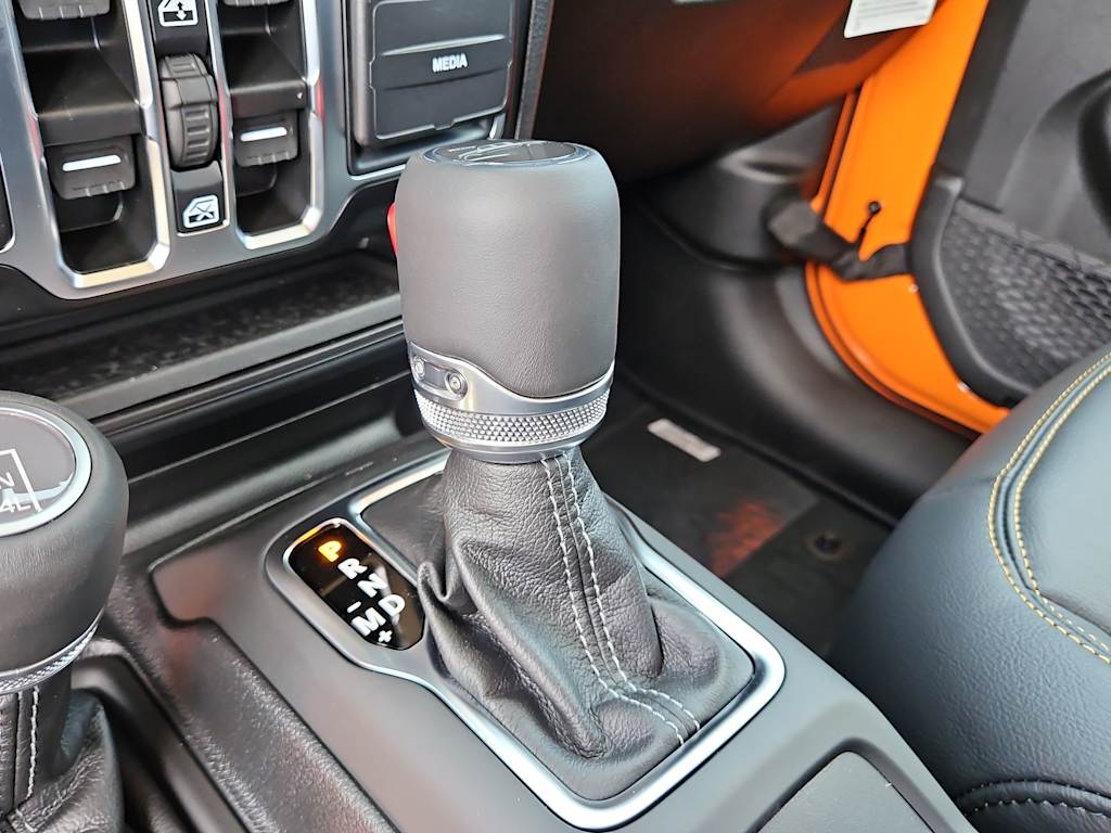 Thumbnail: 2025 Jeep Gladiator - 27