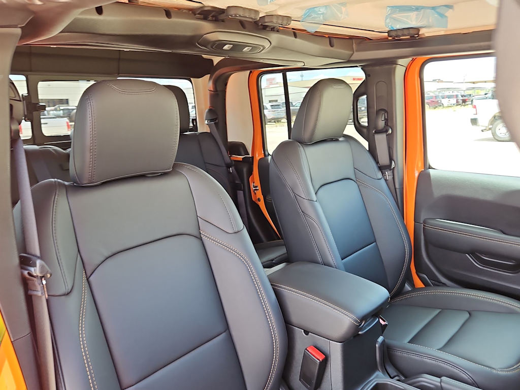 Thumbnail: 2025 Jeep Gladiator - 25