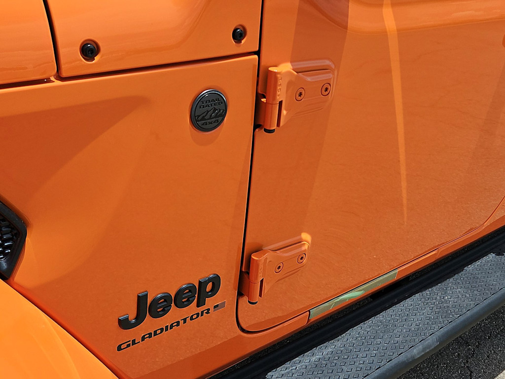 Thumbnail: 2025 Jeep Gladiator - 23