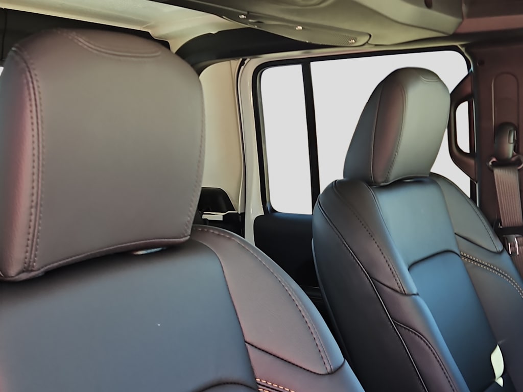 Thumbnail: 2026 Jeep Gladiator - 9