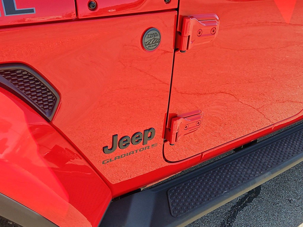 Thumbnail: 2025 Jeep Gladiator - 24