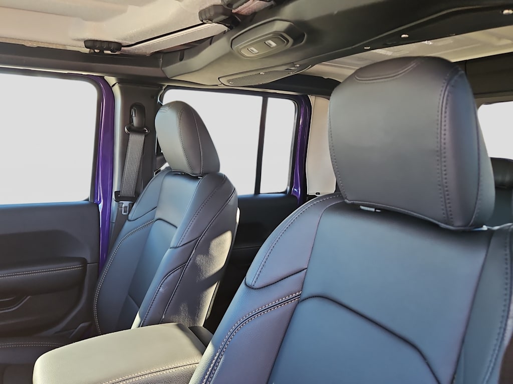 Thumbnail: 2026 Jeep Gladiator - 8