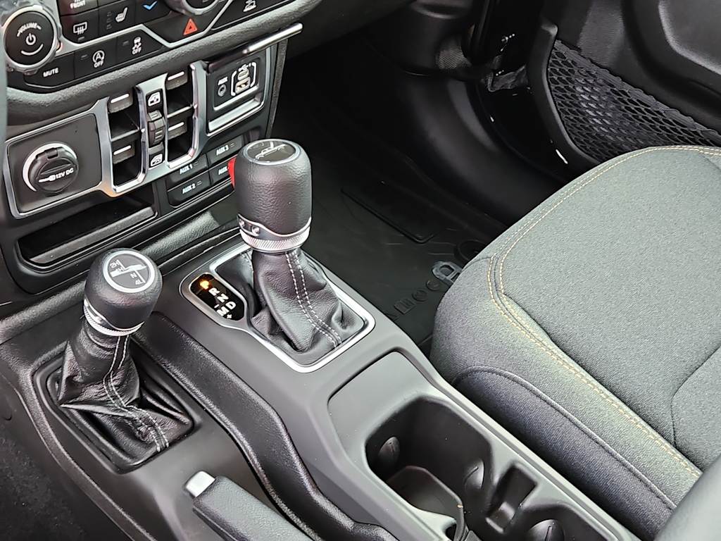 Thumbnail: 2025 Jeep Gladiator - 13