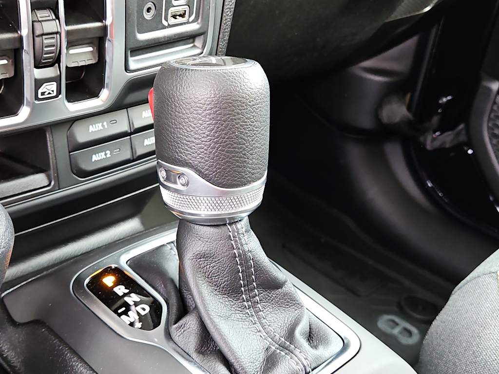 Thumbnail: 2025 Jeep Gladiator - 24