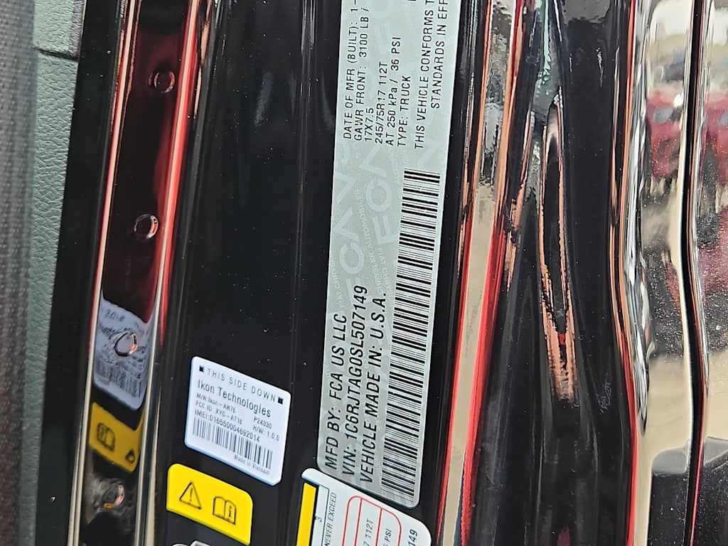 Thumbnail: 2025 Jeep Gladiator - 16