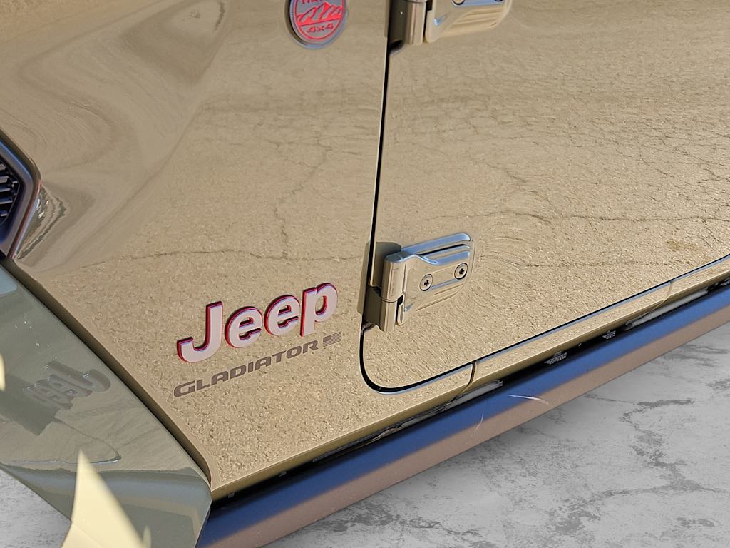 Thumbnail: 2026 Jeep Gladiator - 7