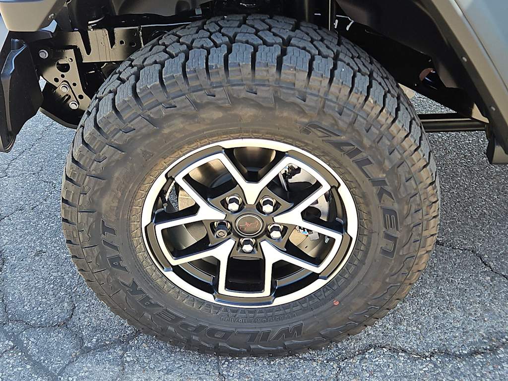 Thumbnail: 2025 Jeep Gladiator - 8