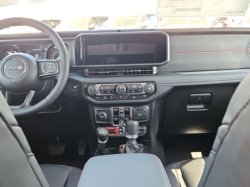 Thumbnail: 2025 Jeep Gladiator - 9