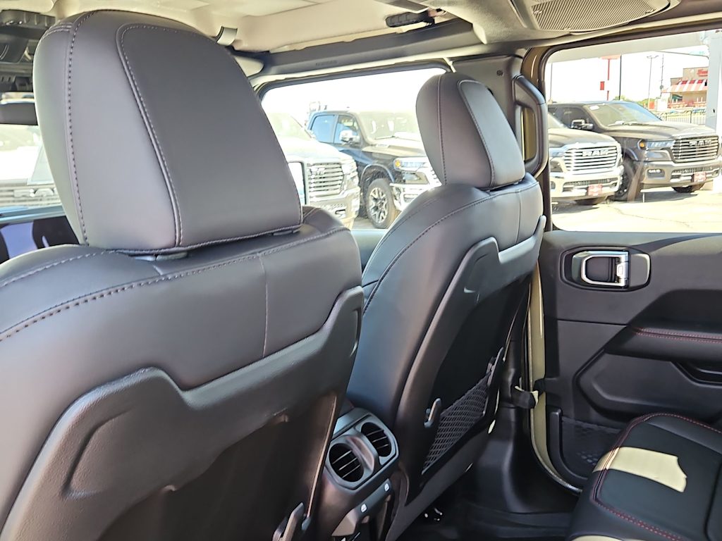 Thumbnail: 2025 Jeep Gladiator - 12