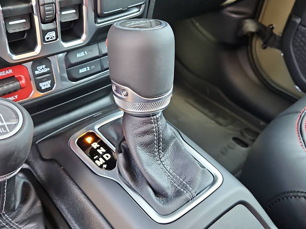 Thumbnail: 2025 Jeep Gladiator - 24