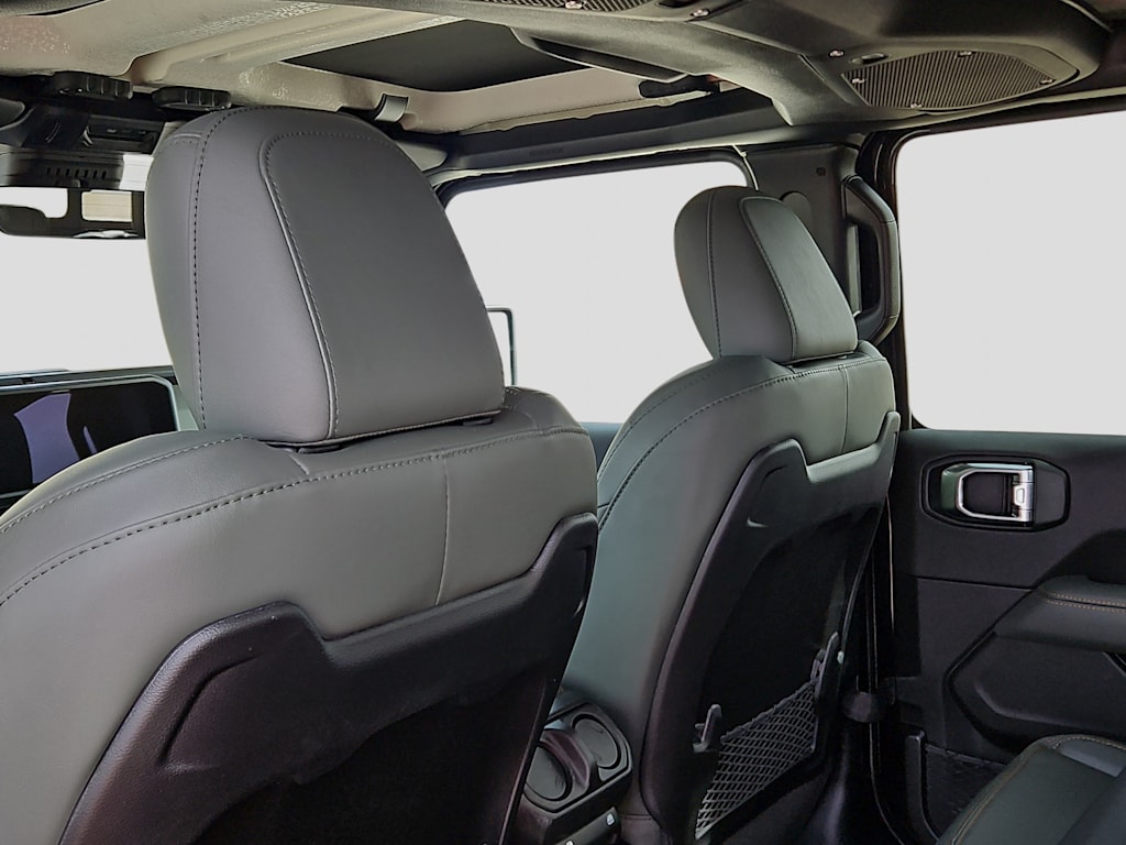 Thumbnail: 2026 Jeep Gladiator - 21