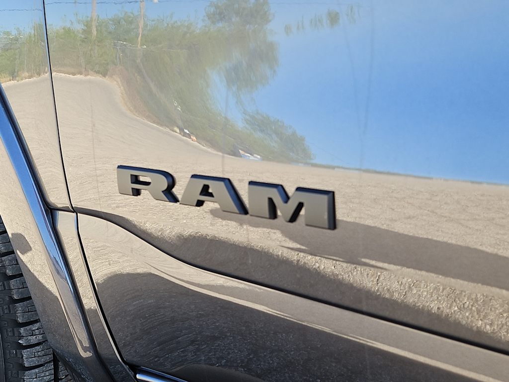 Thumbnail: 2026 RAM 1500 - 7