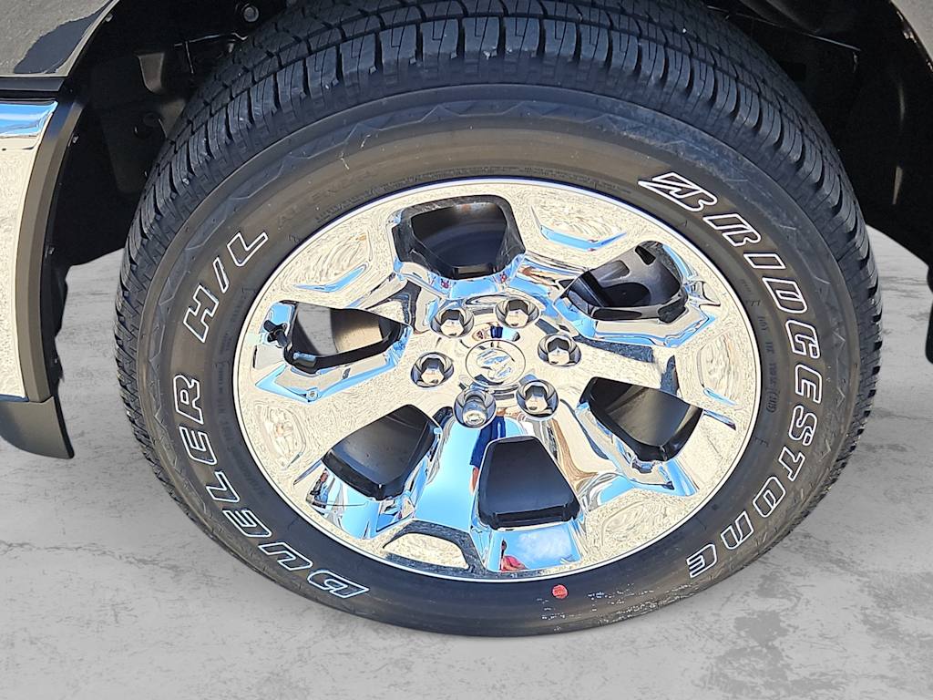 Thumbnail: 2026 RAM 1500 - 8