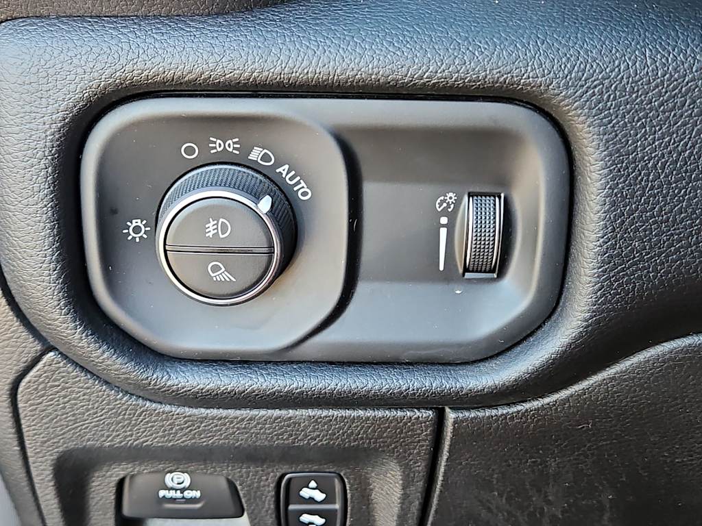 Thumbnail: 2020 RAM 1500 - 23