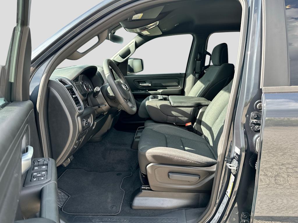 Thumbnail: 2026 RAM 1500 - 9