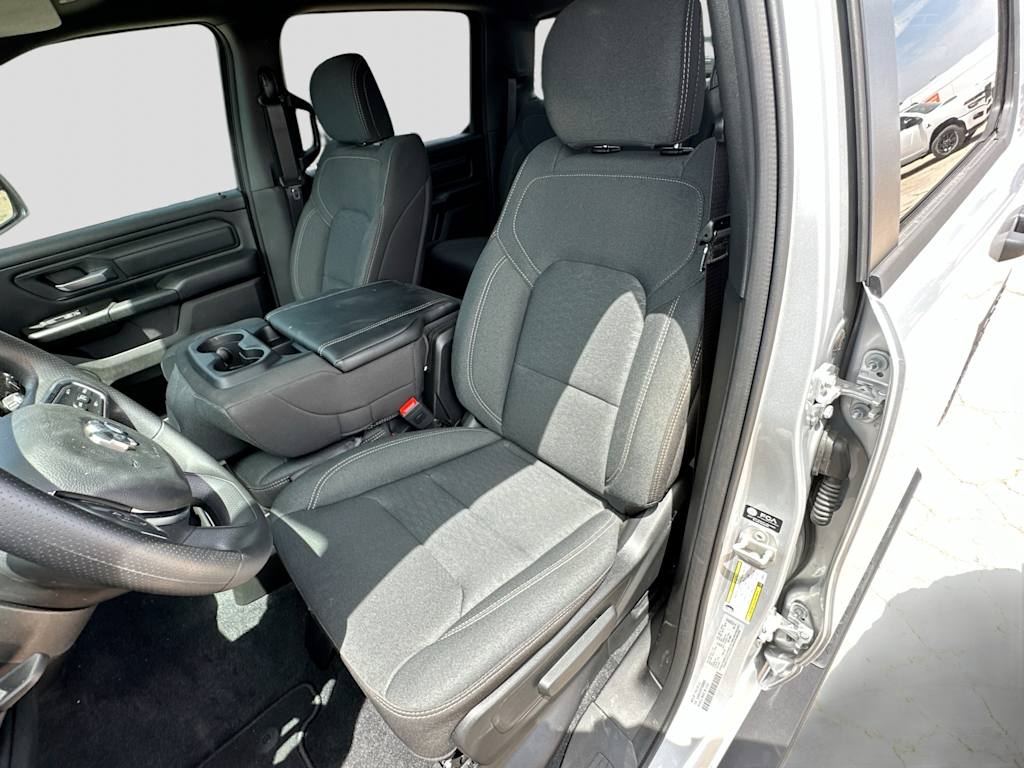 Thumbnail: 2026 RAM 1500 - 10