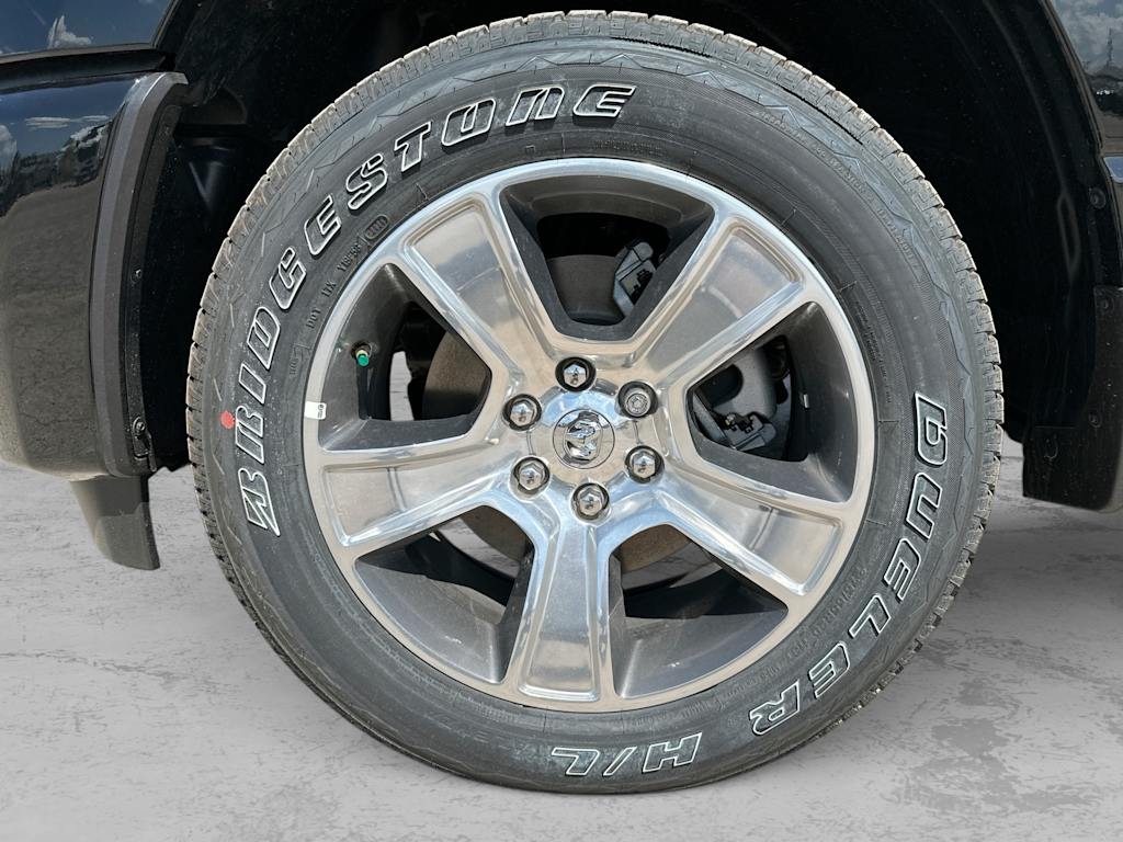 Thumbnail: 2026 RAM 1500 - 8