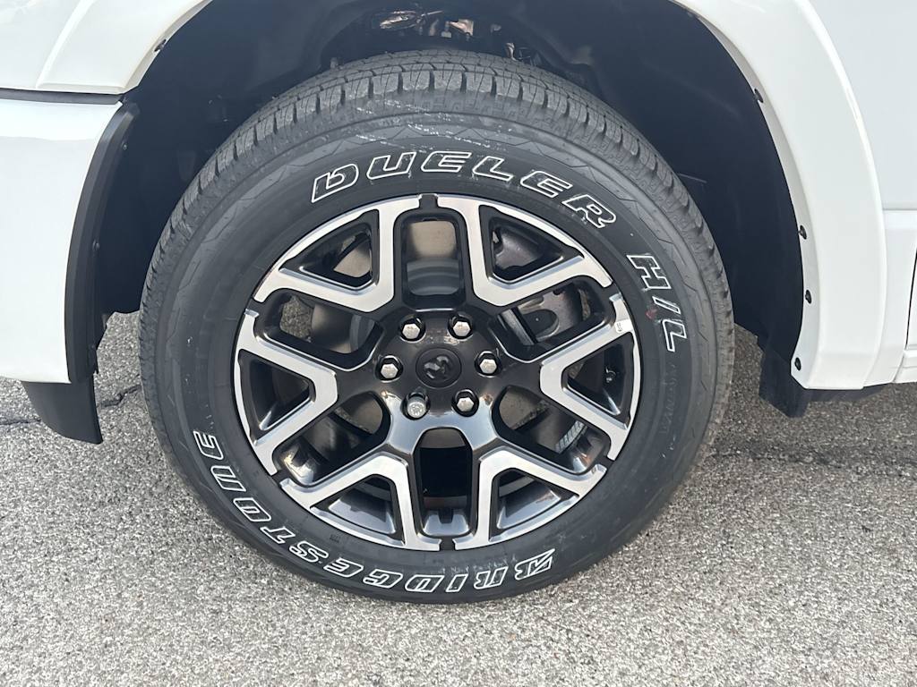 Thumbnail: 2026 RAM 1500 - 7