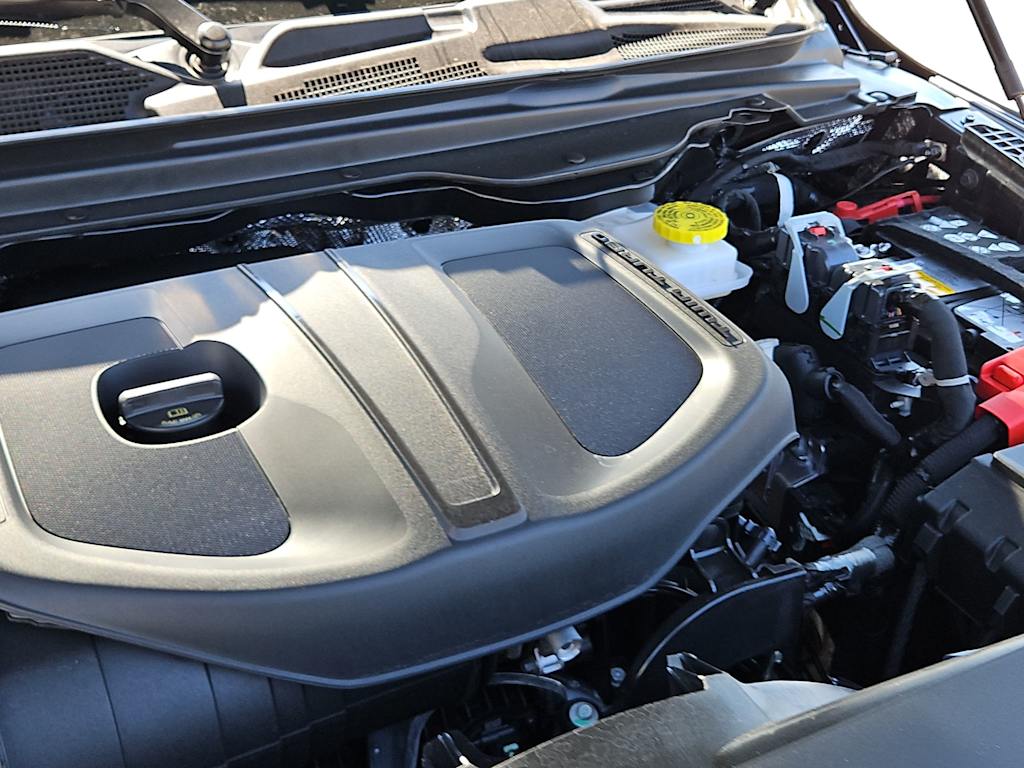 Thumbnail: 2026 RAM 1500 - 9