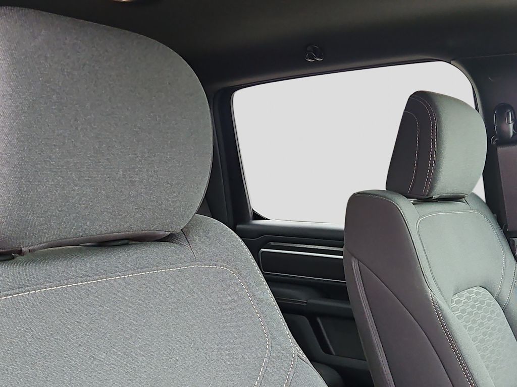 Thumbnail: 2026 RAM 1500 - 11